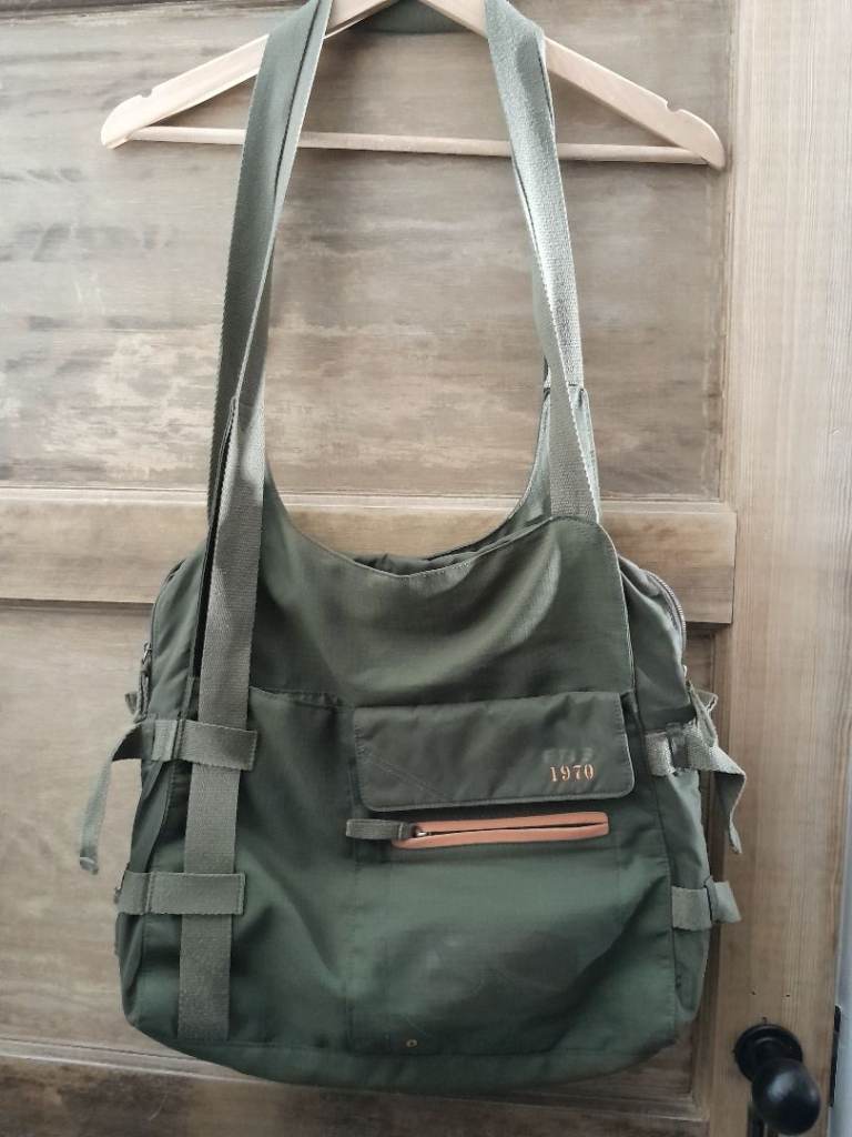 image for Green casual shooder bag