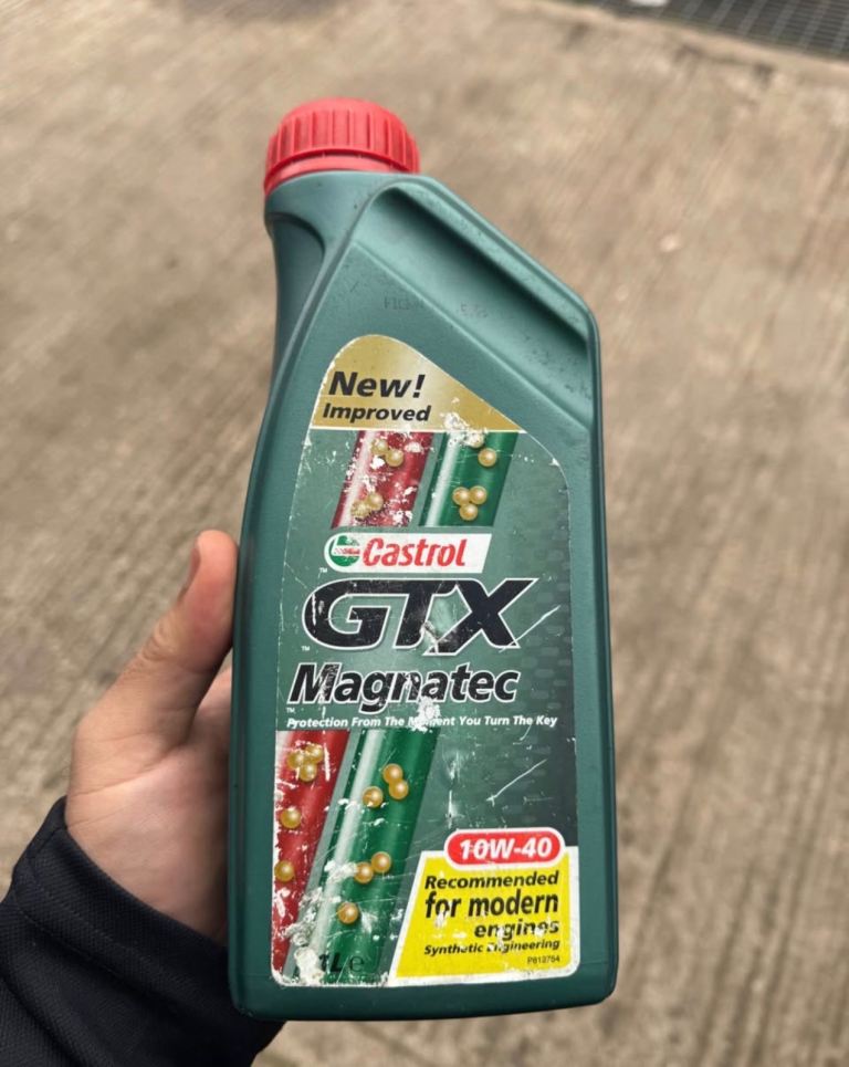 CASTROL GTX MAGNATEC 10W-40 NEW NEVER BEEN OPENED 