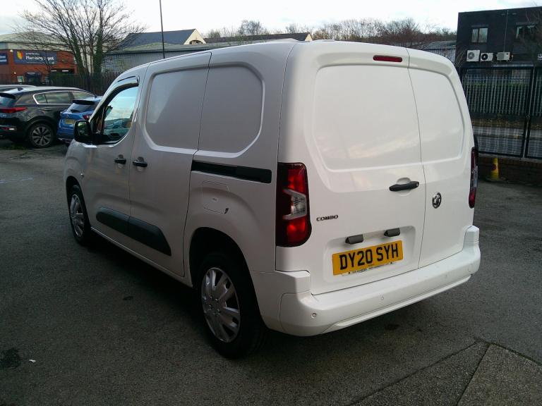 VAUXHALL COMBO 1.6 Turbo D 2300 Sportive 2020