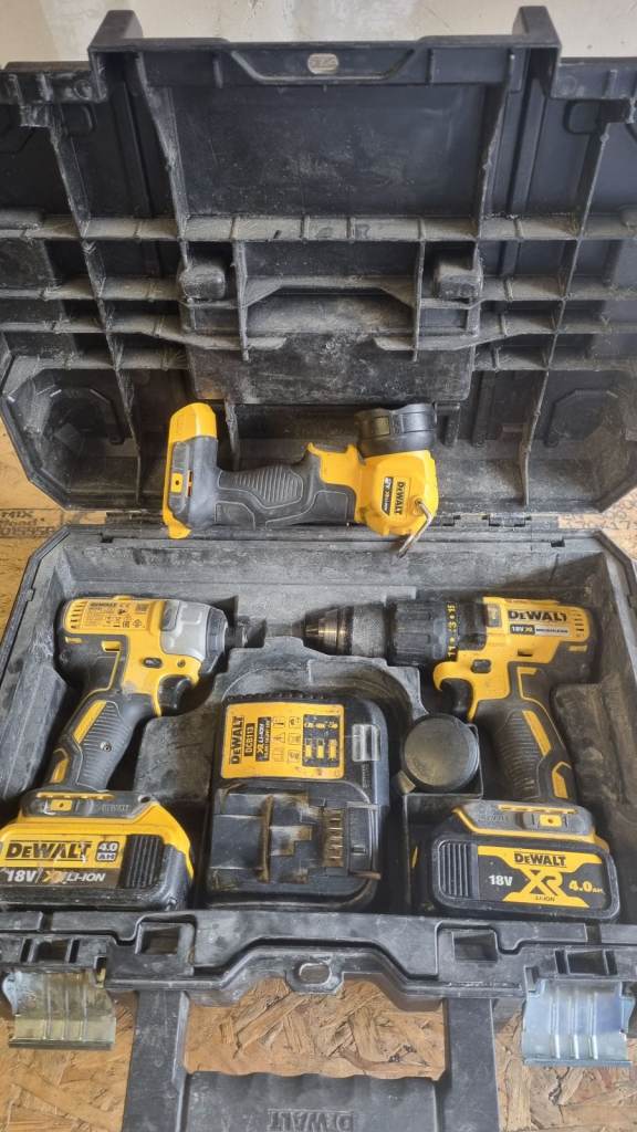 Dewalt Drill set 