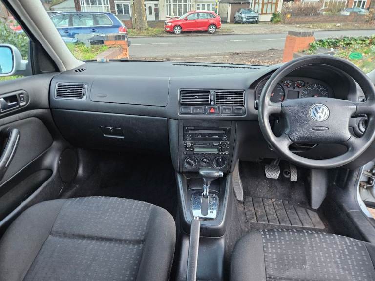 Volkswagen Golf 1.6 Petrol Automatic - 5dr - Ulez free - Long MOT - 1 previous keeper