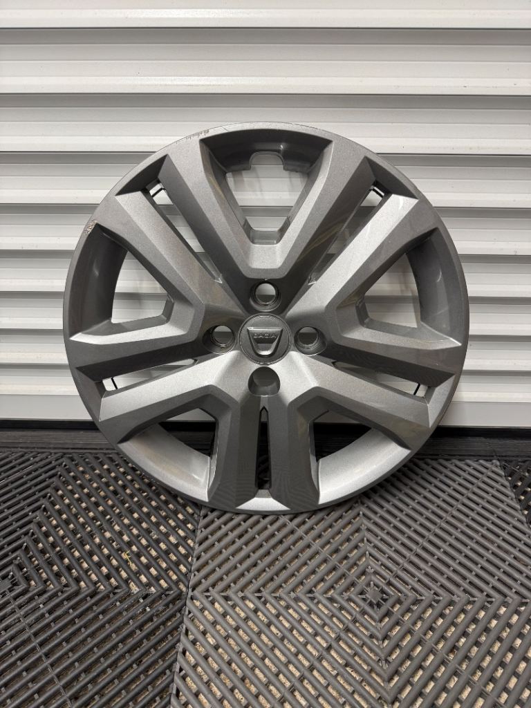 Dacia Sandero Wheel Trim