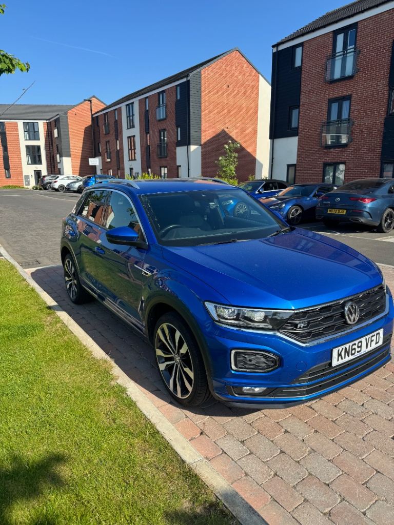Volkswagen T-Roc R-Line 2.0 TDI DSG | Ravenna Blue Metallic | Full Manufacturer Service History