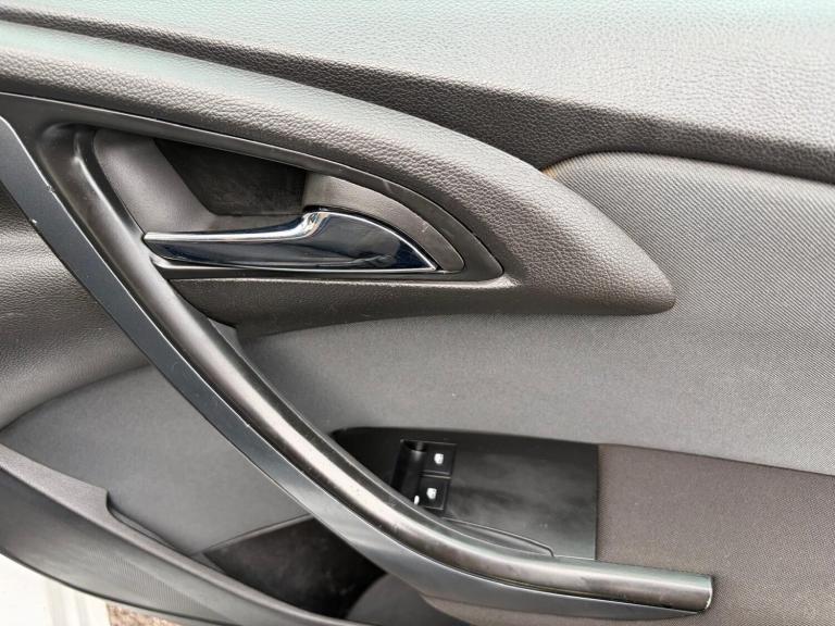 2014 Vauxhall Astra GTC 2.0 CDTi 16V Sport 3dr HATCHBACK DIESEL Manual