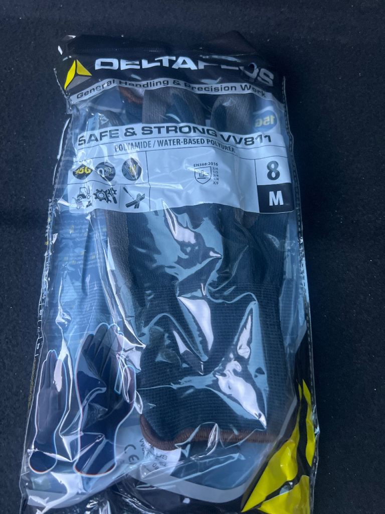 3 Pairs Deltaplus SAFE & STRONG VV811 Work Gloves - Size M, New