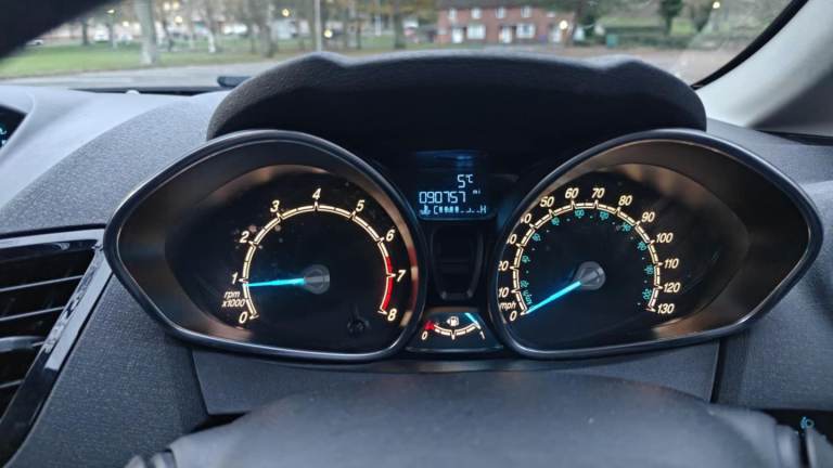 Ford, FIESTA, Hatchback, 2015, Manual, 1241 (cc), 5 doors