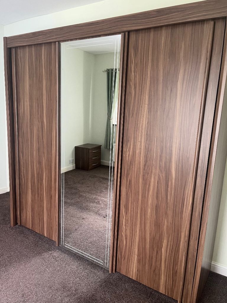 Sliding Door Wardrobe with Mirror – Brown, Good Condition