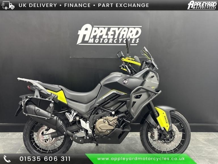 QJ MOTOR SVT650 X - Includes Free Luggage Set