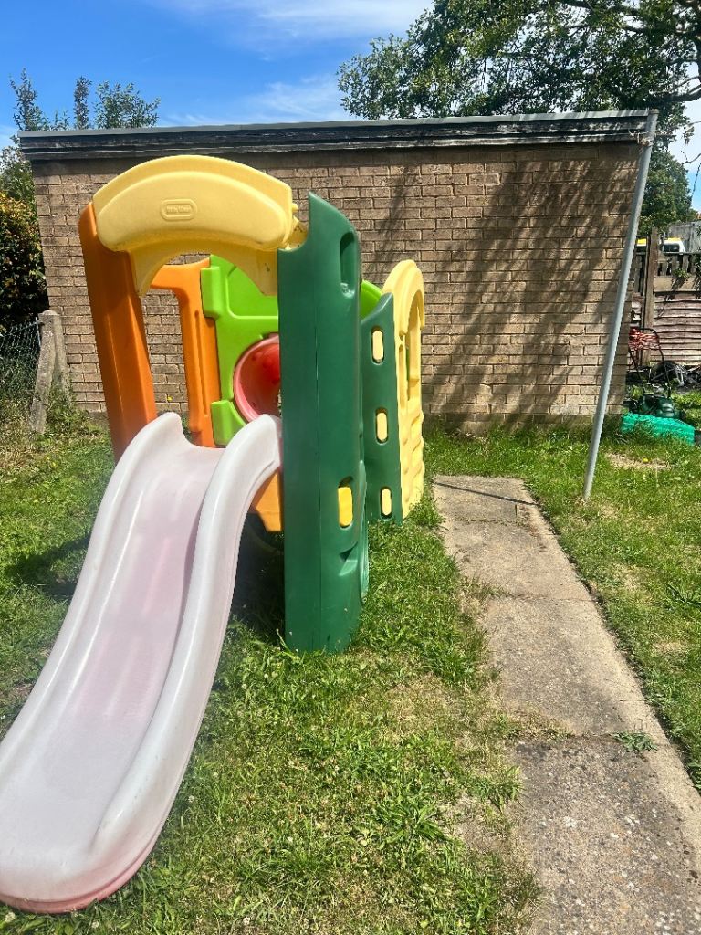 Little Tikes Garden Play Centre with Slide – Good Condition