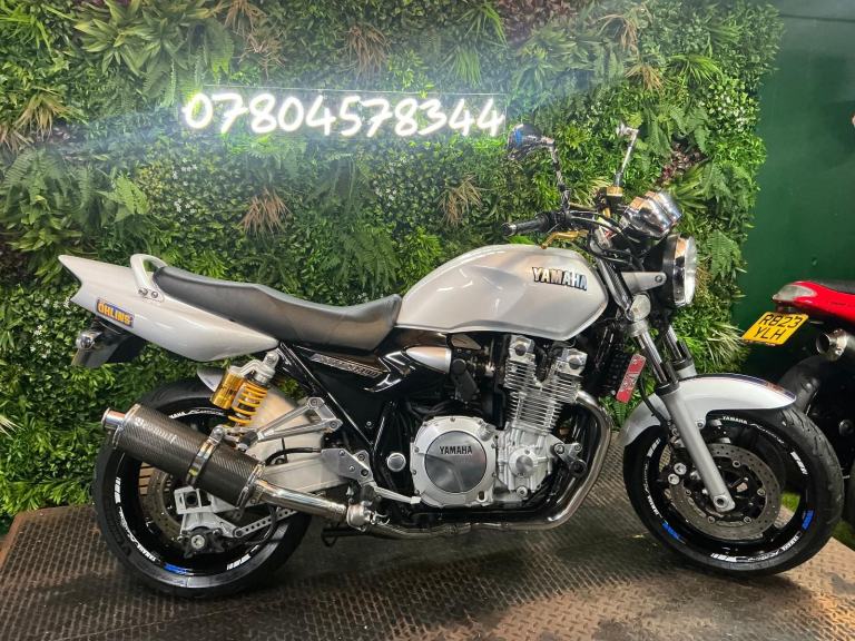 Yamaha XJR 1300 free delivery 