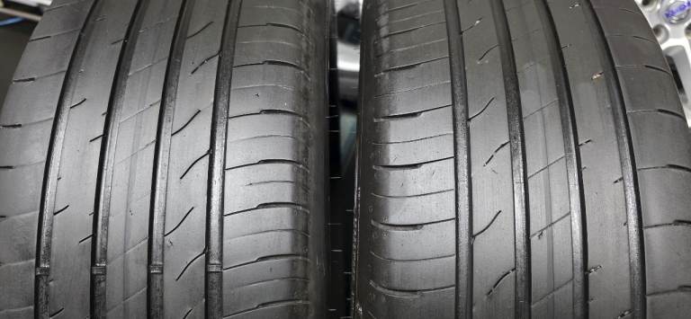 215 55 18   2 x tyres Goodyear Efficient Grip Performance 2