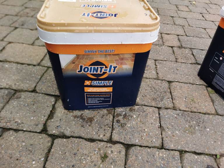 Joint-it ready mixed pointing, 20kg tubs