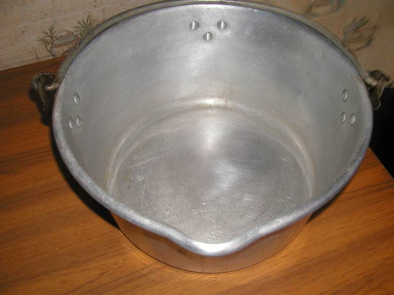 Large Metal jelly/jam pan – Good Condition