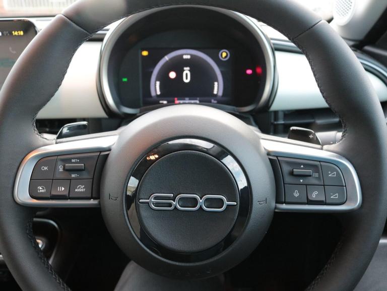 2025 Fiat 600 1.2 Hybrid 48V 136 La Prima 5dr eDCT-6 HATCHBACK PETROL Automatic