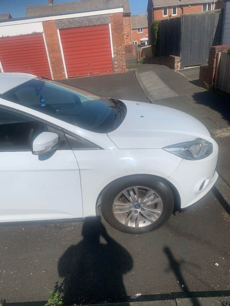 FORD FUCUS 2013 1.6 DIESEL  SPARES REPAIR  V5 NEEDS APPLEYD FOR  £650  DRIVE AWAY