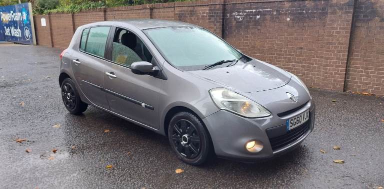 2010 Renault Clio 1.6 AUTO 12M MOT FSH Drives Superb