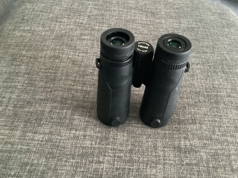Binoculars 