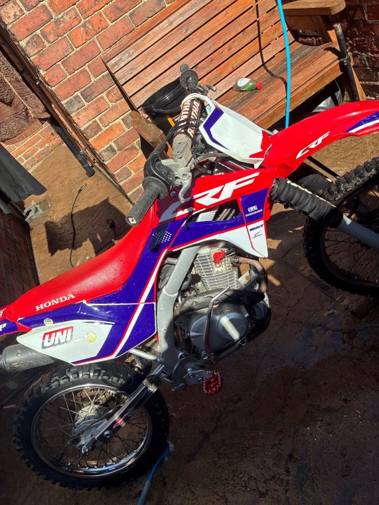 Honda crf 125f motorbike