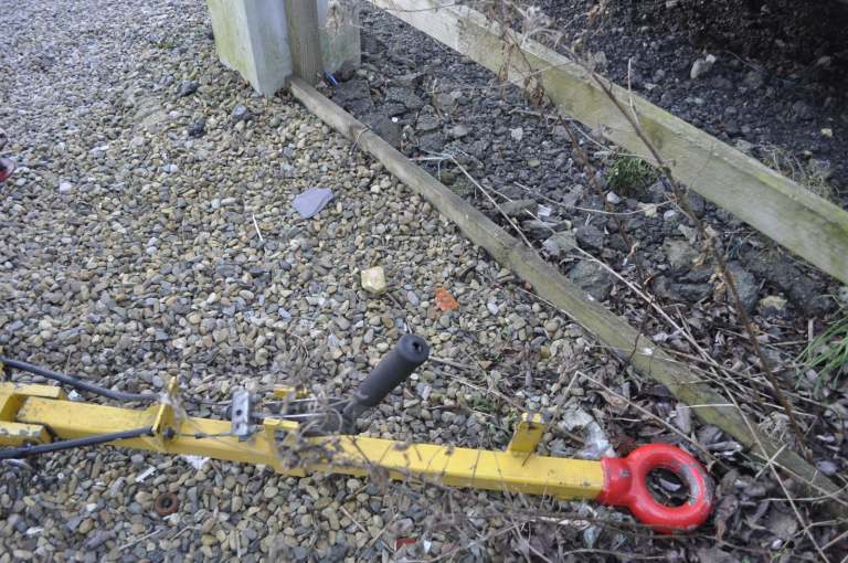 towable manaual pump scissor lift