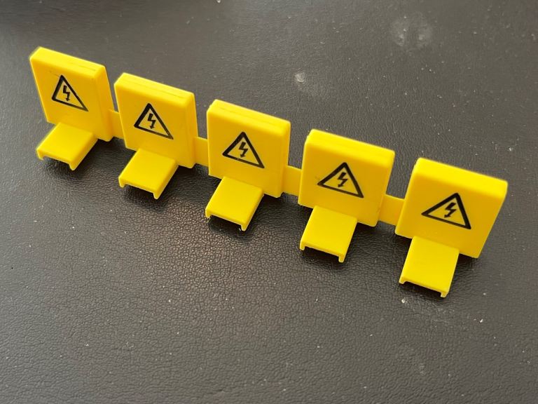 Busbar Insulator Caps Pack of 5 Yellow – Distribution Board Accessories Push Fit NEW