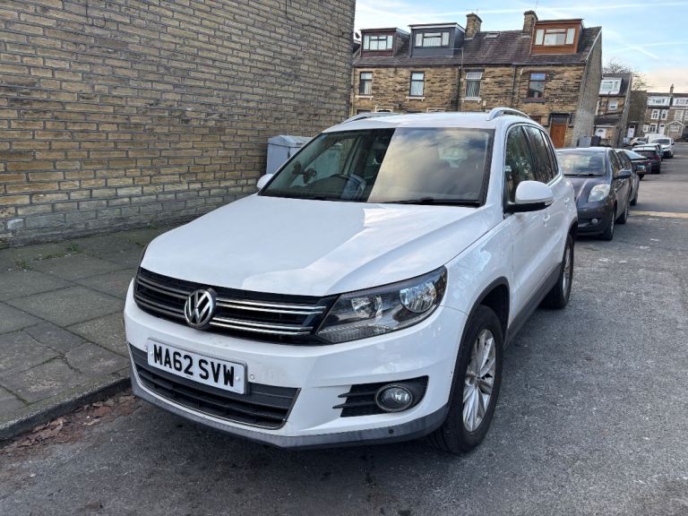 Volkswagen, TIGUAN, Estate, 2012, Manual, 1968 (cc), 5 doors