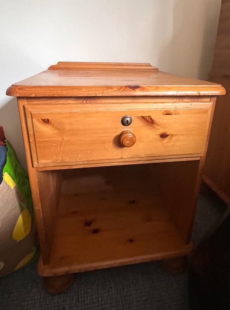 2 x Bedside Units - free to uplift