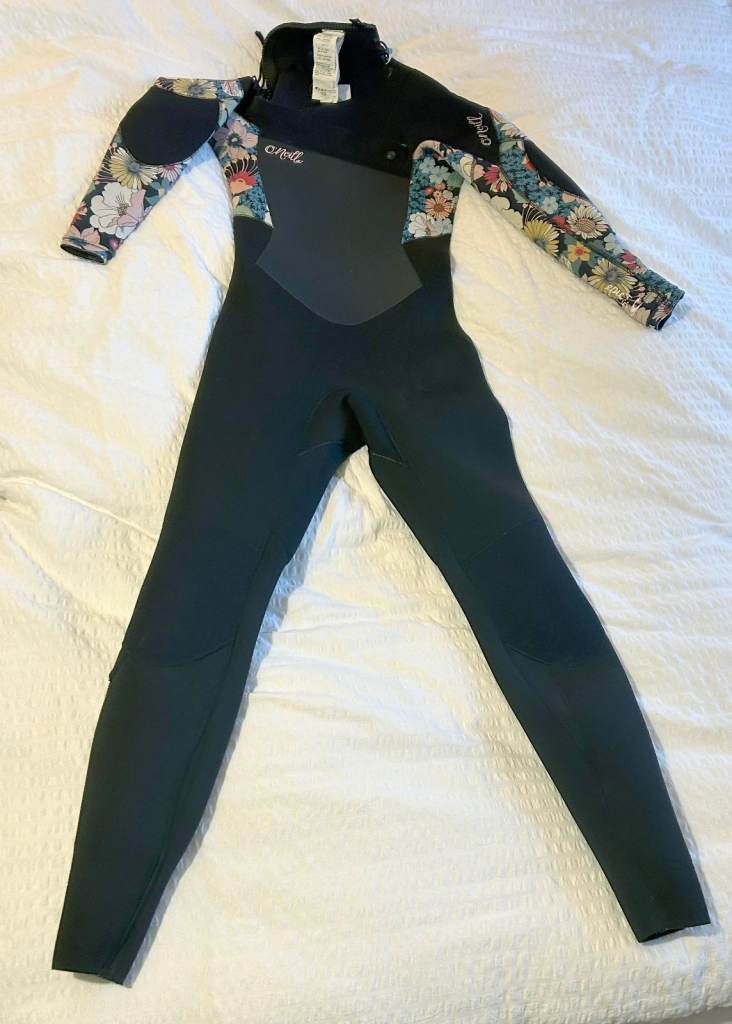 Girls O'Neil Wet Suit 5:4, good condition UK 14, 155- height: 163cm w :79 - 84cm