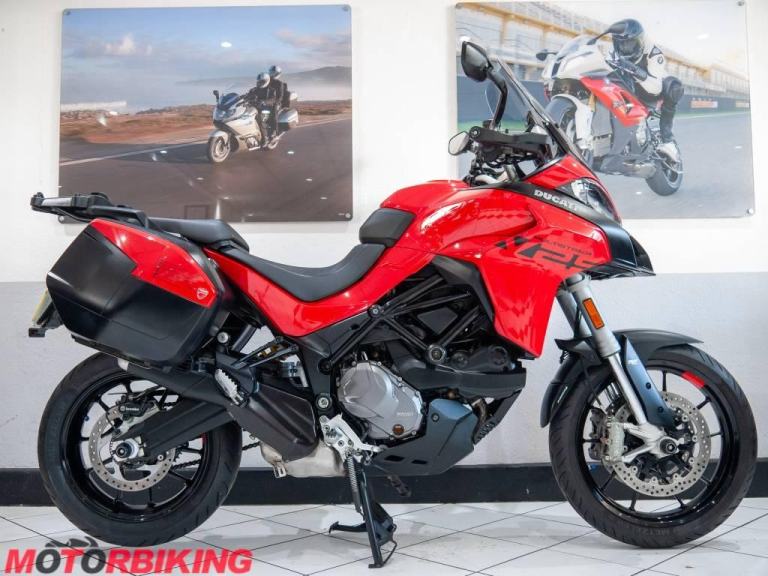 2022 (22) Ducati Multistrada V2S Travel - Cherished and maintained very well!!