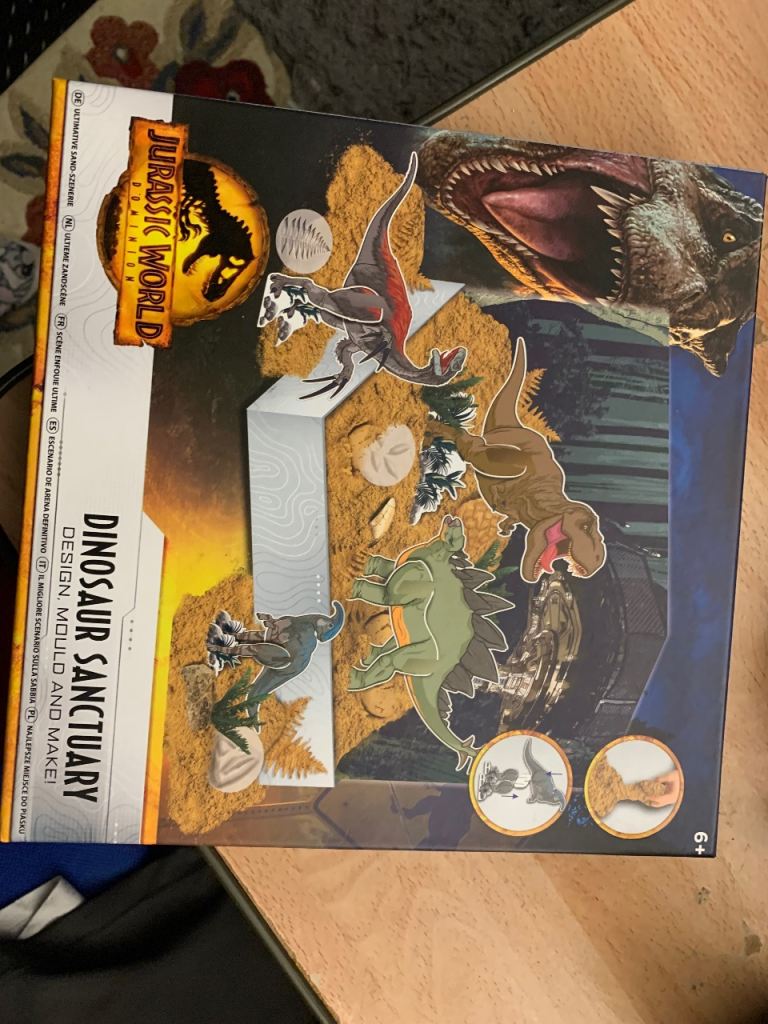 Jurassic world dinosaur sanctuary 