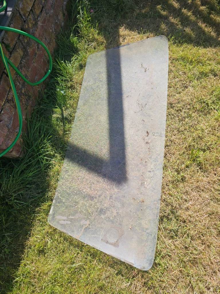 Ford Cortina Mk 2 Front Windscreen – Original Glass (Classic Car)