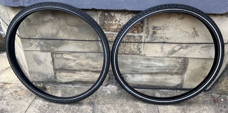 Schwalbe Marathon Plus Tour bicycle tyres - used but good - pair - 700x40C