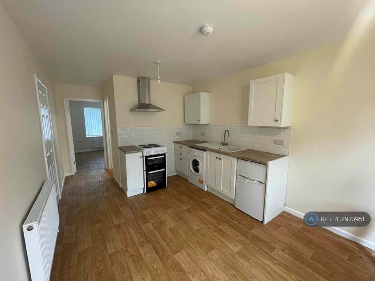 Studio flat in Holm Close, Ringwood, BH24 (#2973951)