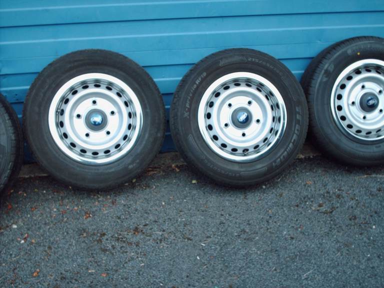 FORD TRANSIT CUSTOM WHEELS AND TYRES