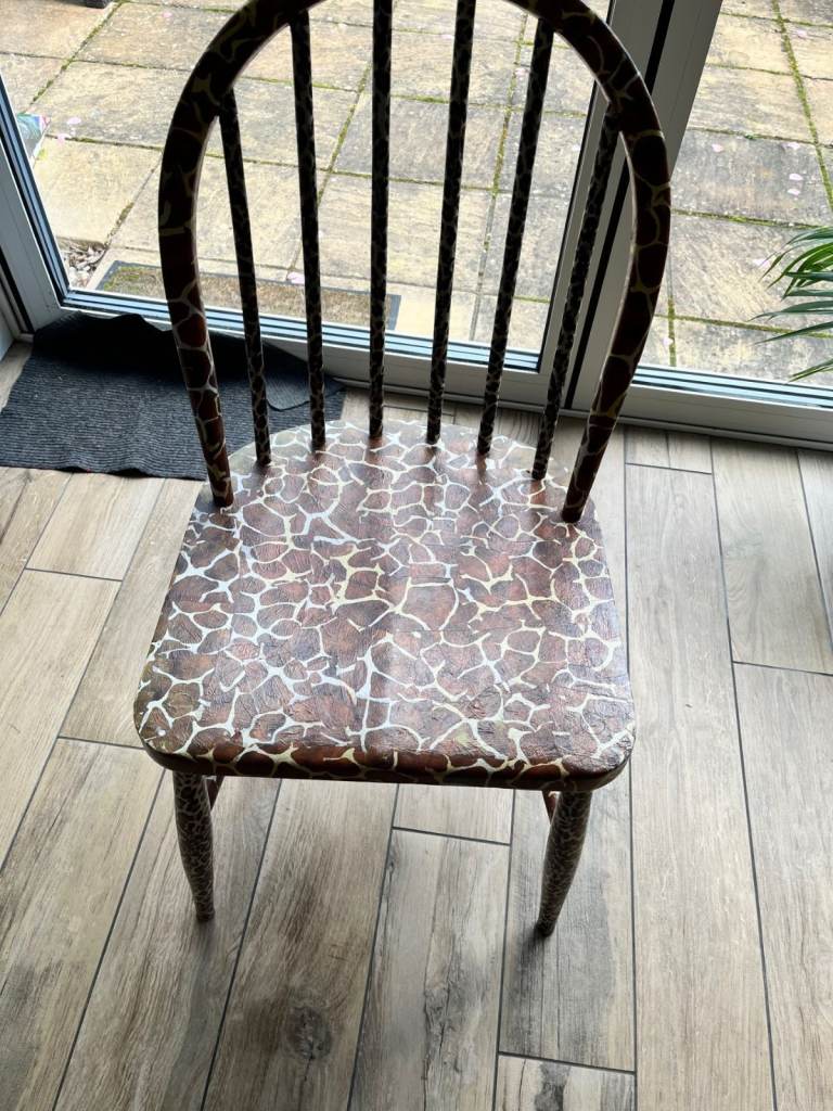 Children's chair - Giraffe decoupage
