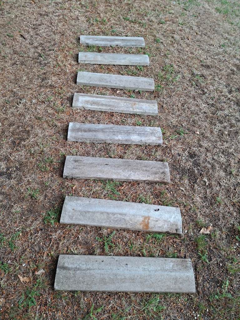 8 Wall Coping Stones 