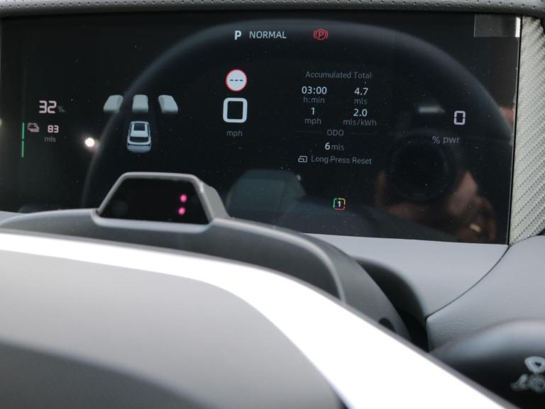 2025 MG MGS5 64kWh Trophy Long Range SUV 5dr Electric Auto (231 ps) HATCHBACK Electric Automatic