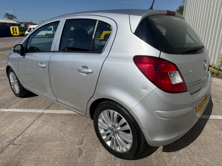 2011 VAUXHALL CORSA LOW MILES 77K Will Come With New MOT