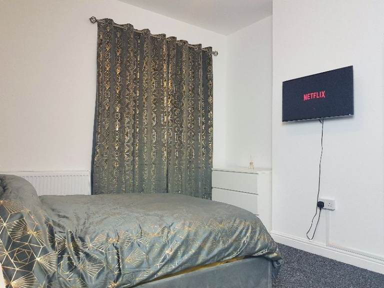 Master Room in Smethwick 