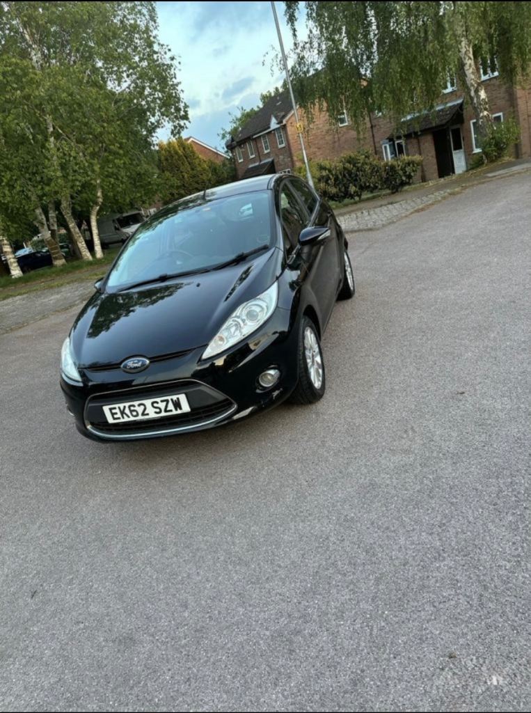 Ford, FIESTA, Hatchback, 2012, Manual, 1242 (cc), 5 doors