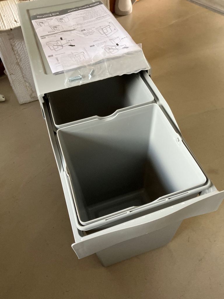 Build in pull out kitchen bin 2x15l