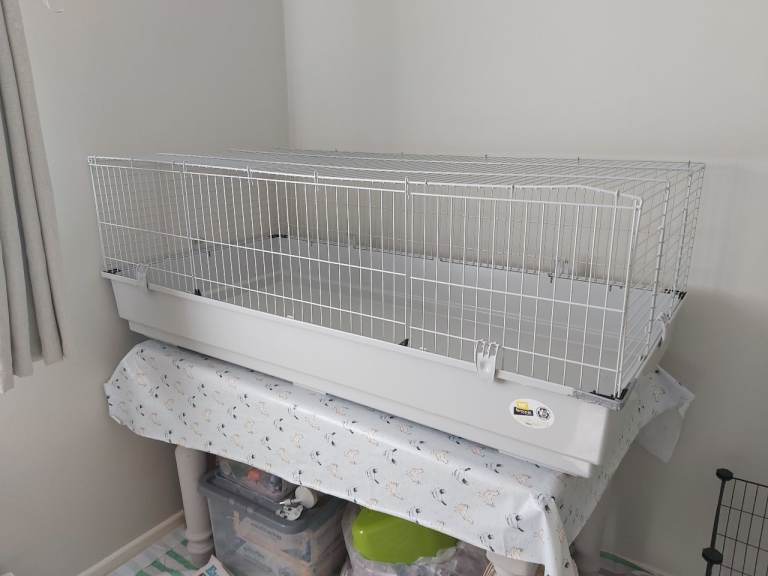 Ferplast 140 guinea pig cage from pets at home