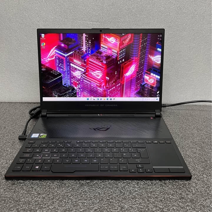 ASUS Zephyrus S GX531GM – i7, GTX 1060, 16GB RAM