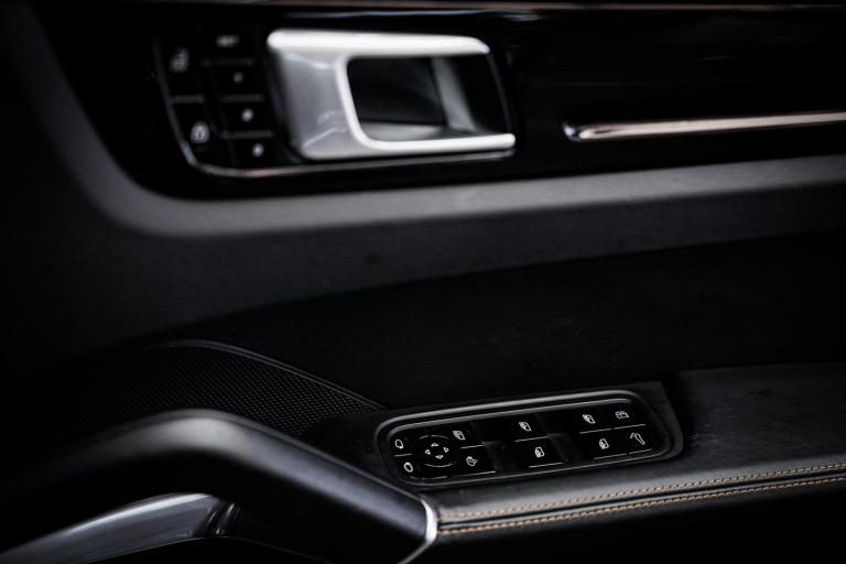 2020 Porsche Cayenne 4.0 V8 E-Hybrid 14.1kWh Turbo S TiptronicS 4WD Euro 6 (s/s) 5dr ESTATE Petro...