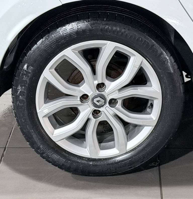 2017 Renault Clio 1.2 16V Play 5dr HATCHBACK PETROL Manual