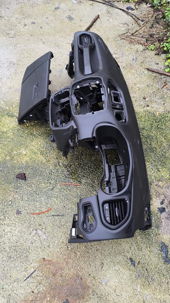 Jeep Renegade 2022 Complete Dashboard with Passenger Airbag OEM 25k