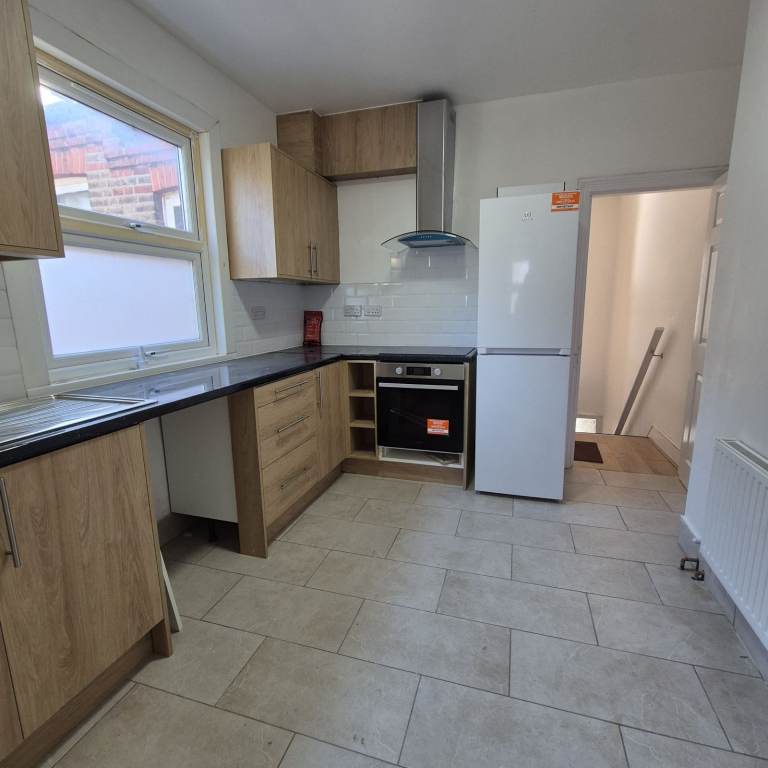 BRAND NEW 1 BED GARDEN FLAT ON CORNWALLIS ROAD E17 6NL! VIEWINGS START NOW