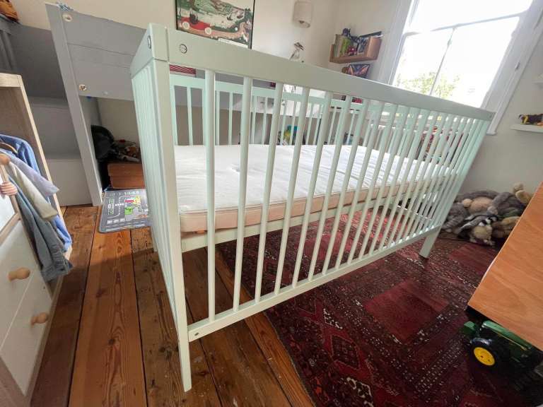 Mokee midi cot and mattress 140 x 70