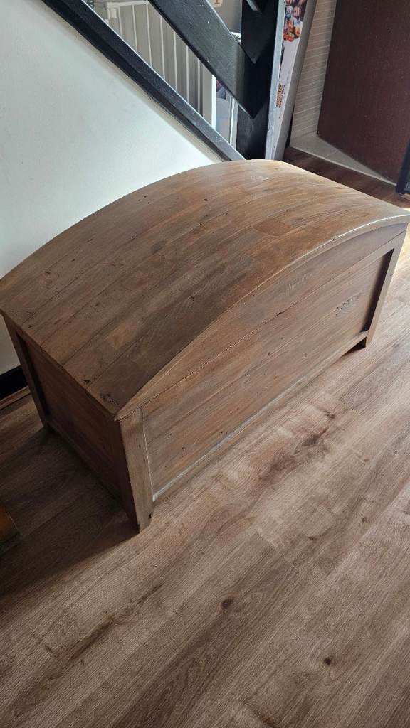 Lexington Blanket Chest for bedroom from Sterling Furniture 