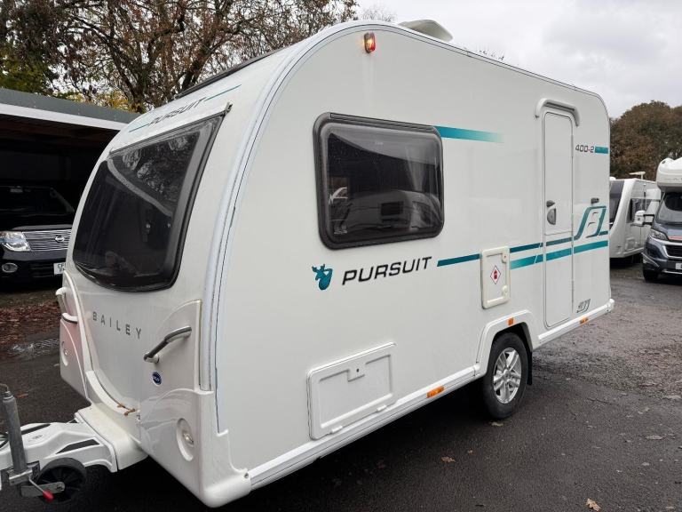 ⭐️ 2017/18 BAILEY PURSUIT 400/2 ⭐️ 2 BERTH LIGHTWEIGHT TOURING CARAVAN ⭐️