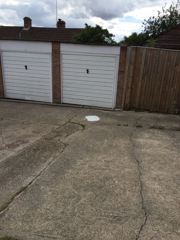 Garage to let in Colchester
